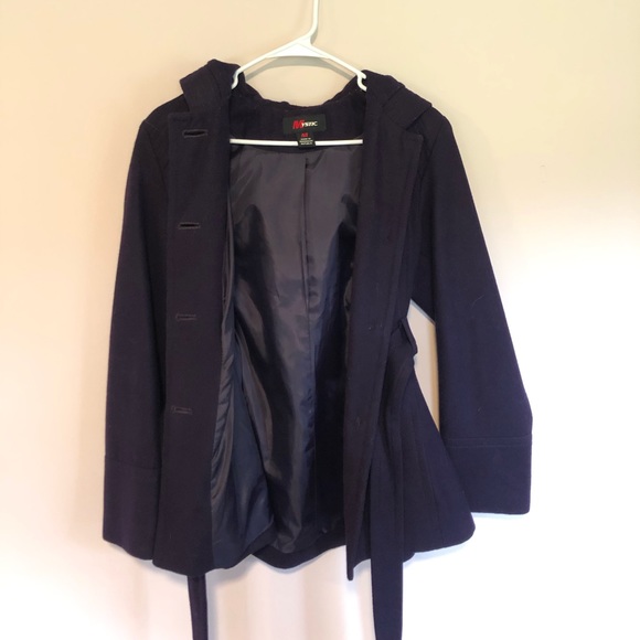 Women’s Pea Coat - Picture 3 of 5